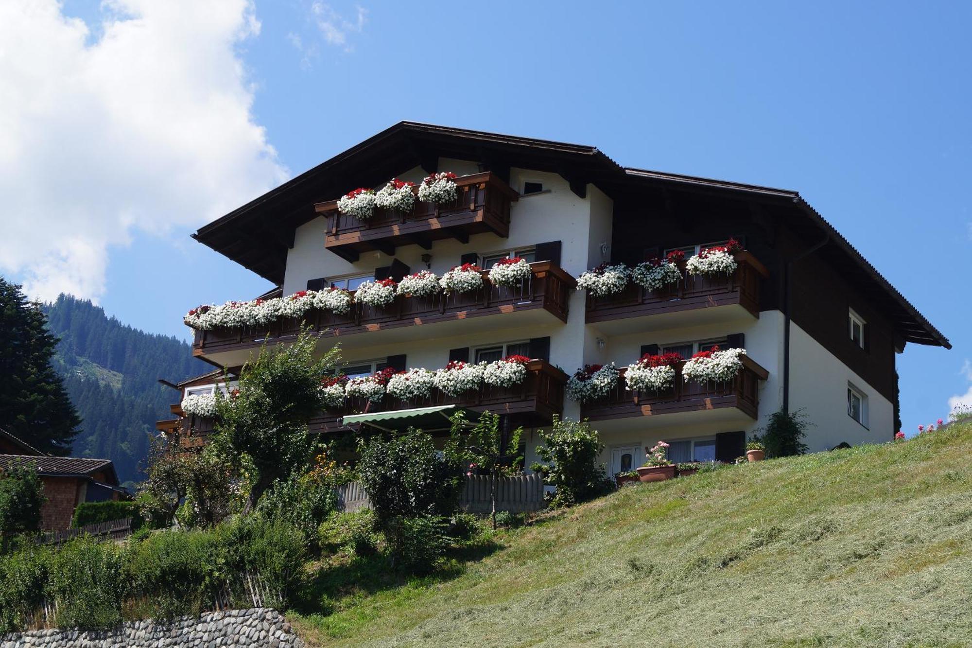 Gaestehaus Hoeck Schruns Bagian luar foto