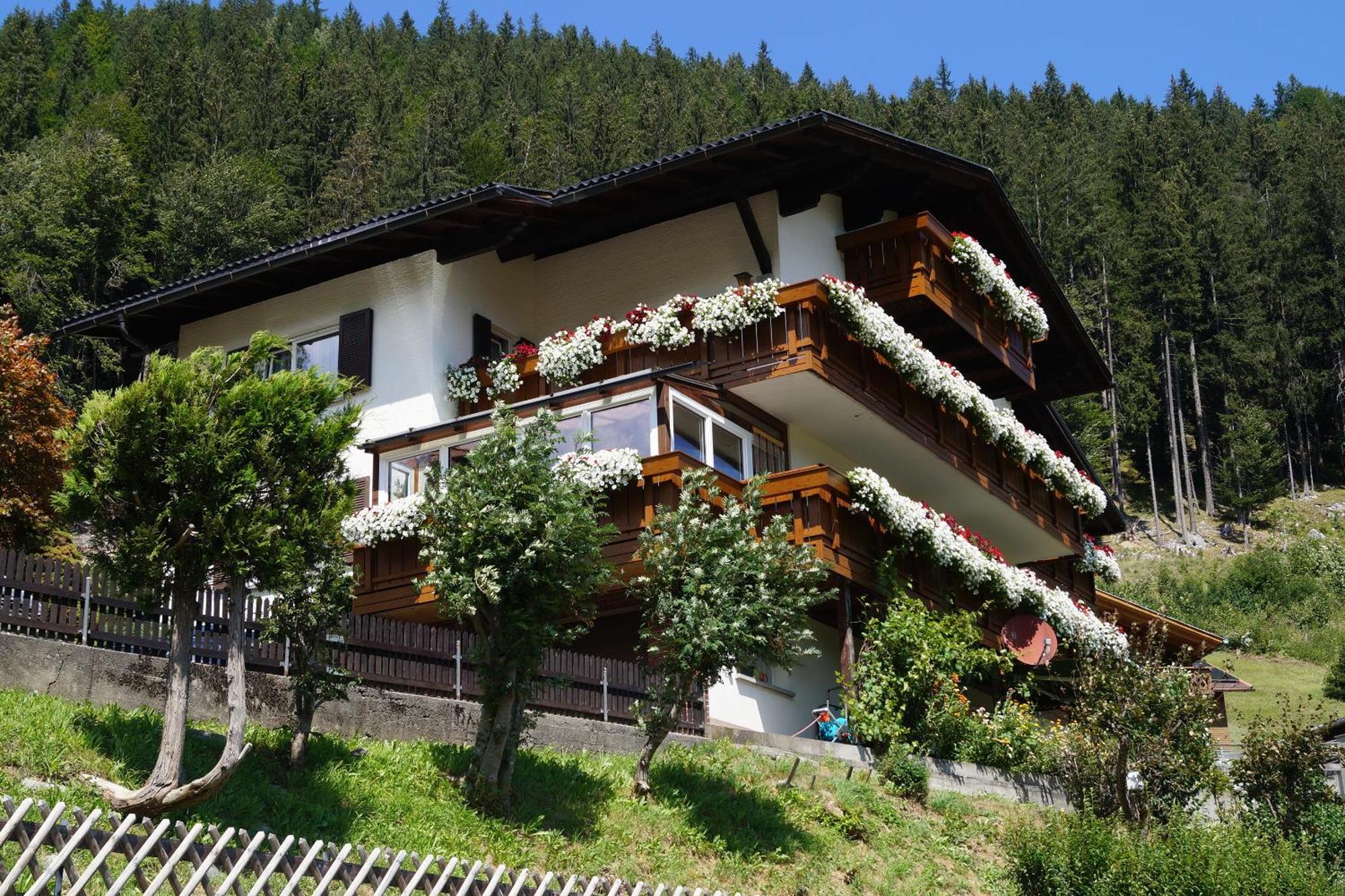 Gaestehaus Hoeck Schruns Bagian luar foto