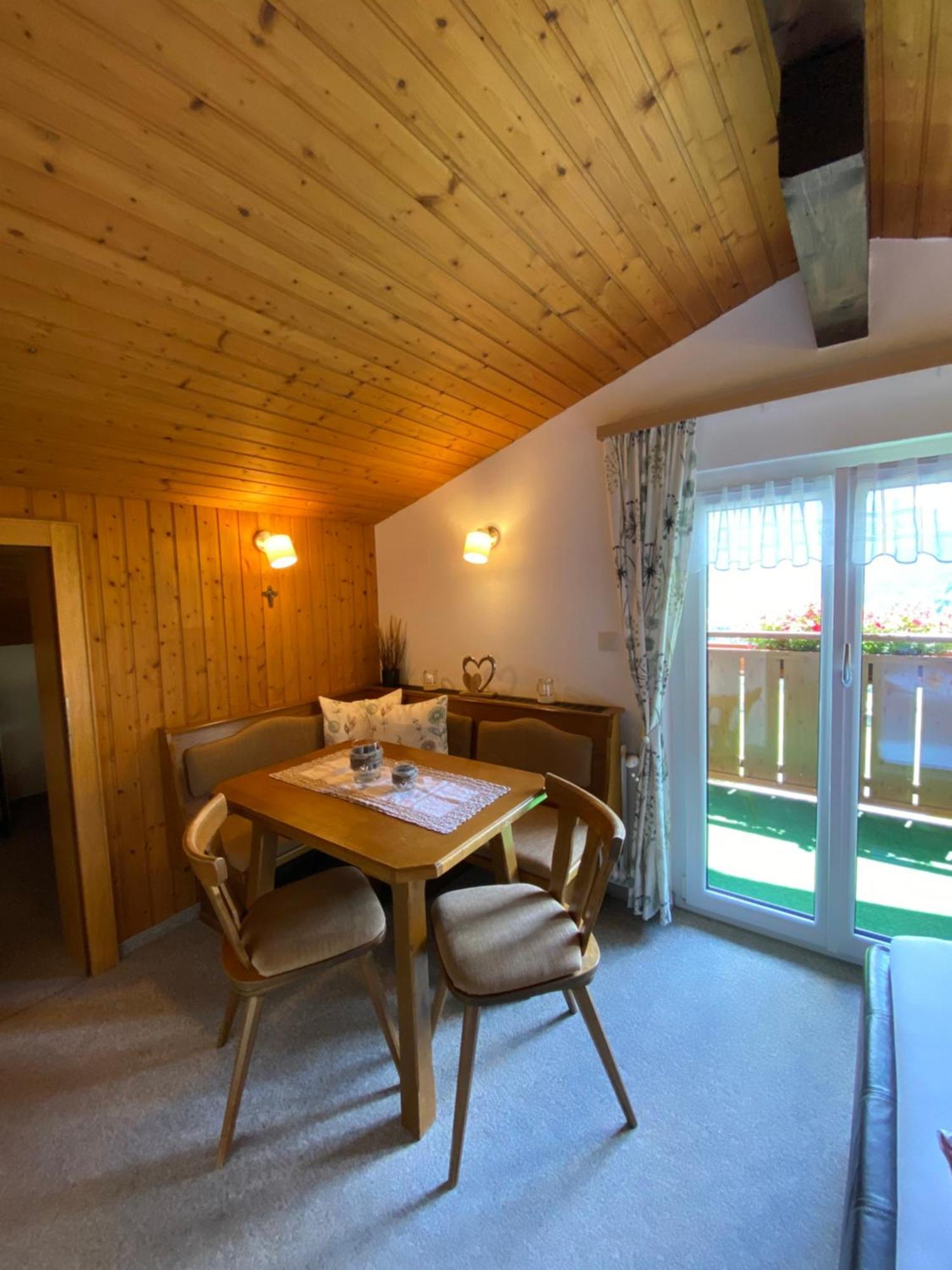 Gaestehaus Hoeck Schruns Bagian luar foto